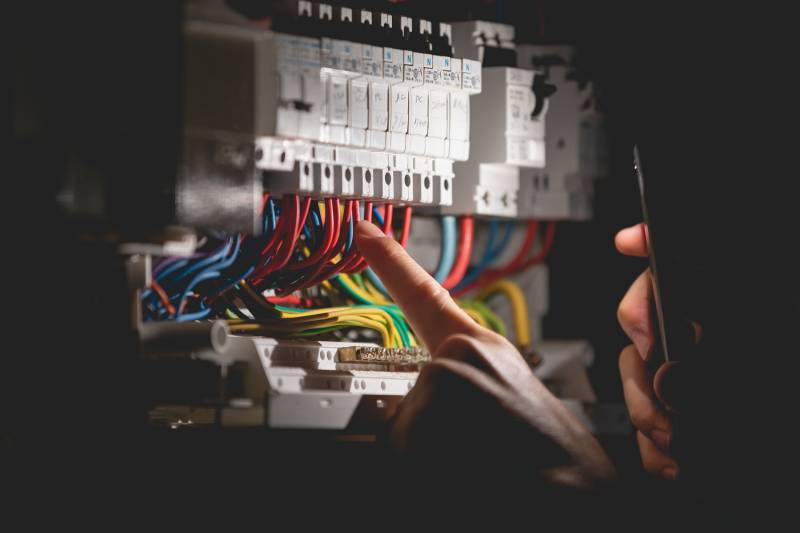 Planifier une formation habilitation électrique pour personnel non-électricien à Boulogne-Billancourt 92